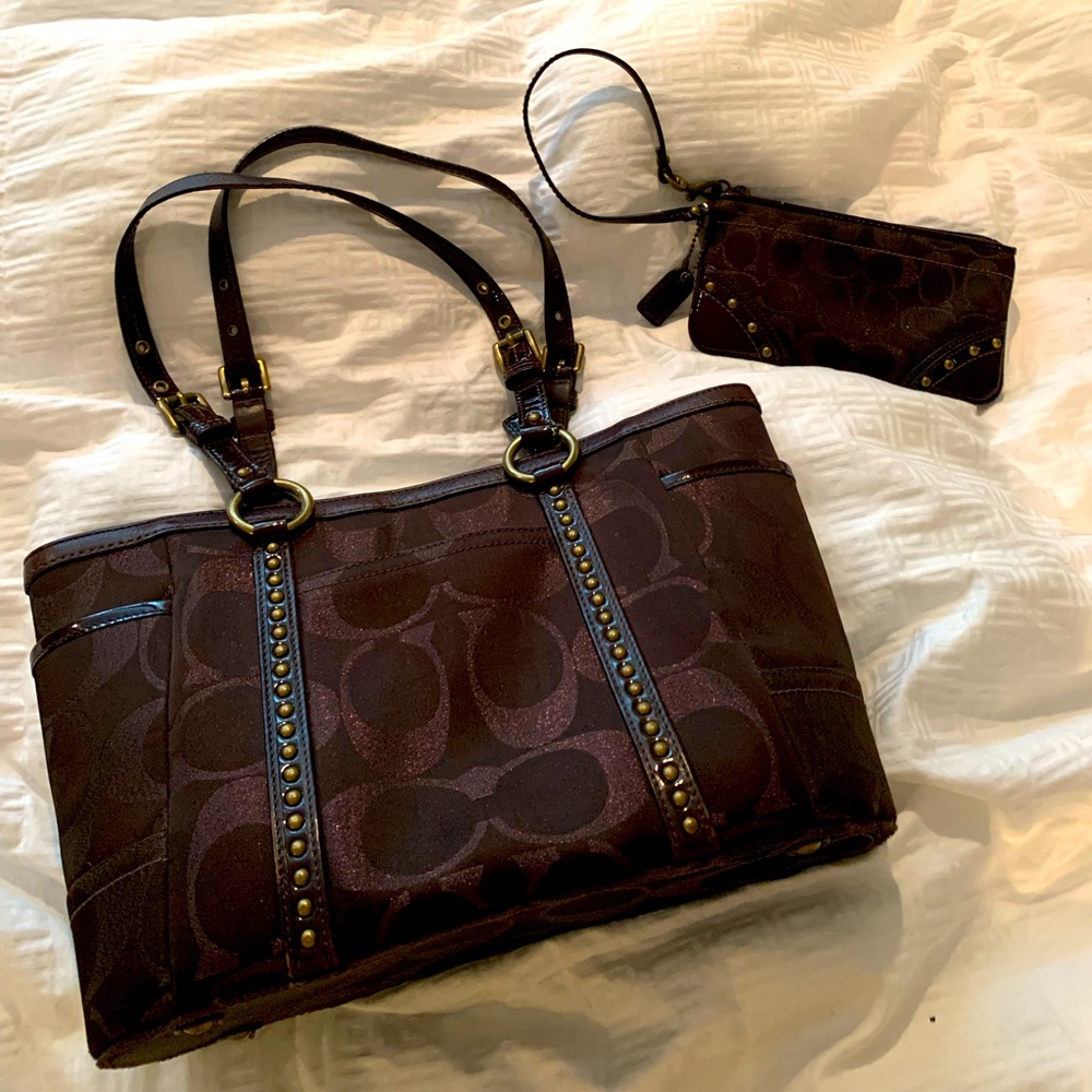 Coach AUTHENTIC 60768-11505 Chocolate Brown Studded Tote w/Metallic Thread
